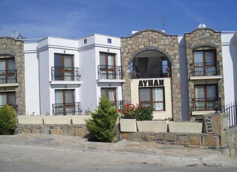 גומבט Ayhan Hotel And Pension מראה חיצוני תמונה